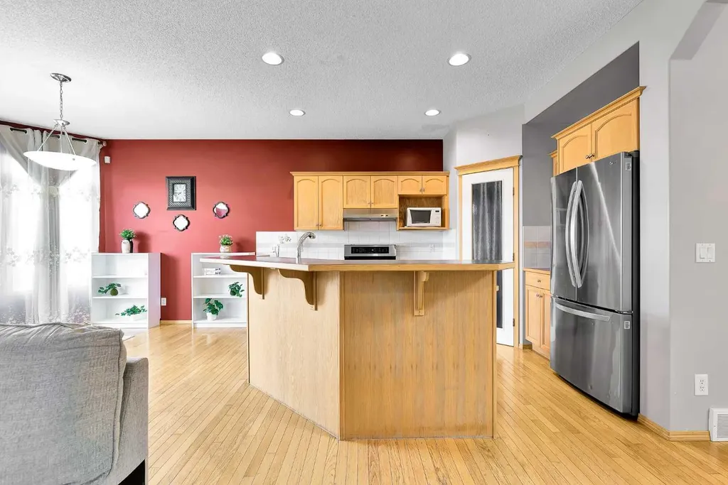 1448 Shannon Avenue SW Calgary AB T2Y4L7