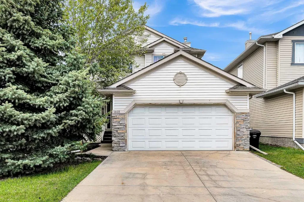 1448 Shannon Avenue SW Calgary AB T2Y4L7