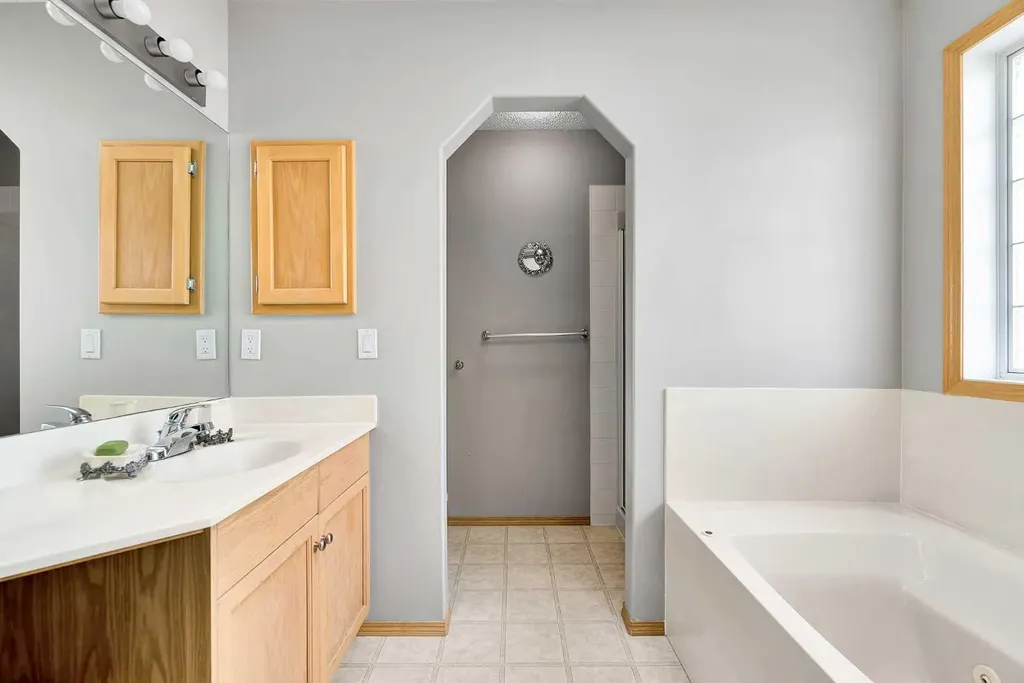1448 Shannon Avenue SW Calgary AB T2Y4L7