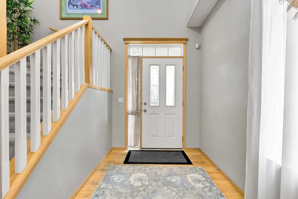 1448 Shannon Avenue SW Calgary AB T2Y4L7