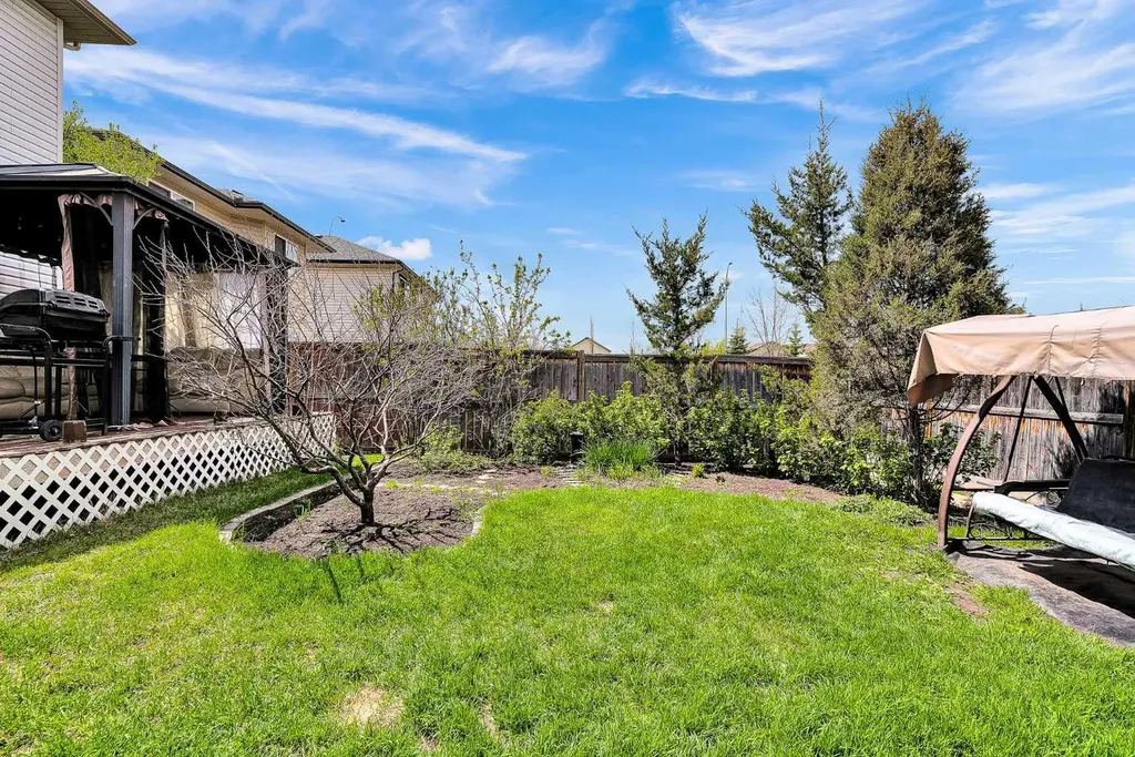 1448 Shannon Avenue SW Calgary AB T2Y4L7
