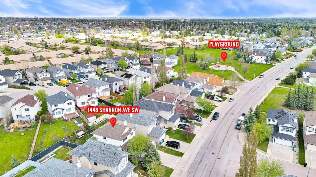 1448 Shannon Avenue SW Calgary AB T2Y4L7