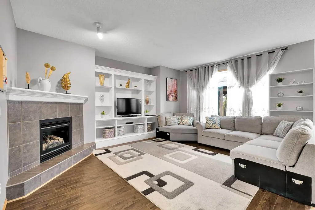 1448 Shannon Avenue SW Calgary AB T2Y4L7