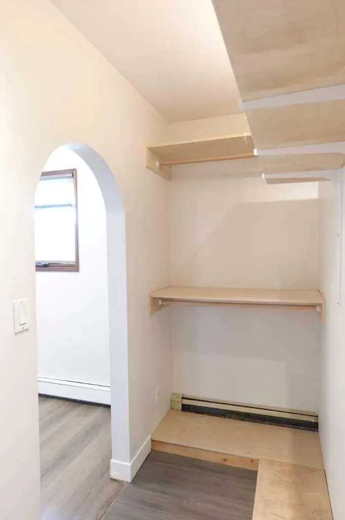 1009 1 Street NE Sundre AB T0M 1X0