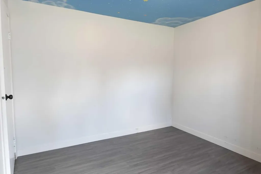 1009 1 Street NE Sundre AB T0M 1X0