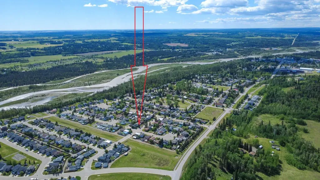 1009 1 Street NE Sundre AB T0M 1X0