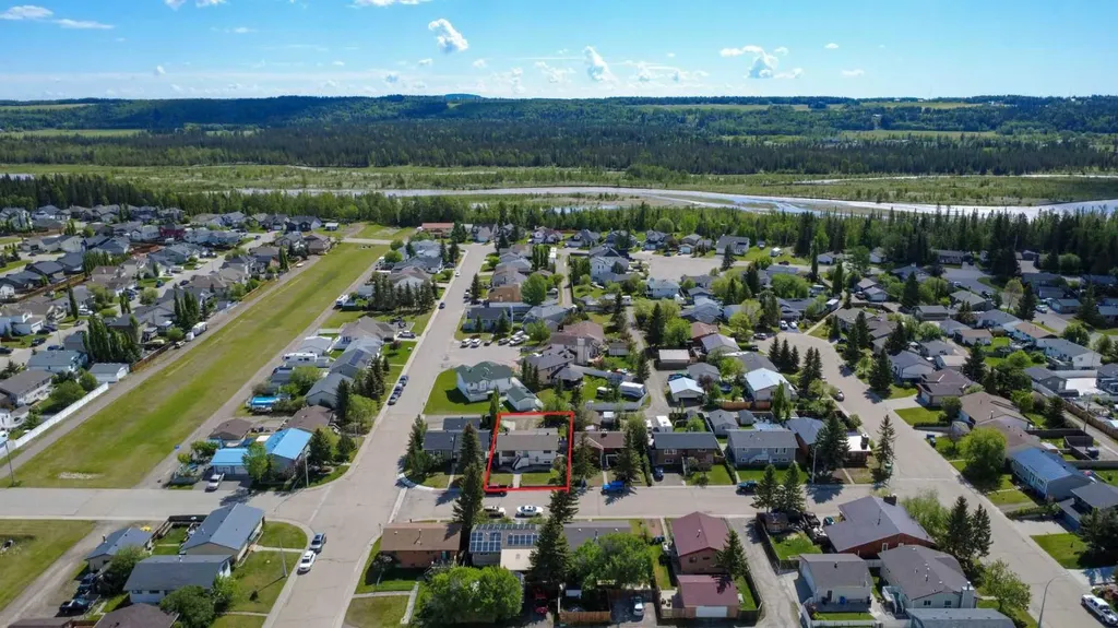 1009 1 Street NE Sundre AB T0M 1X0