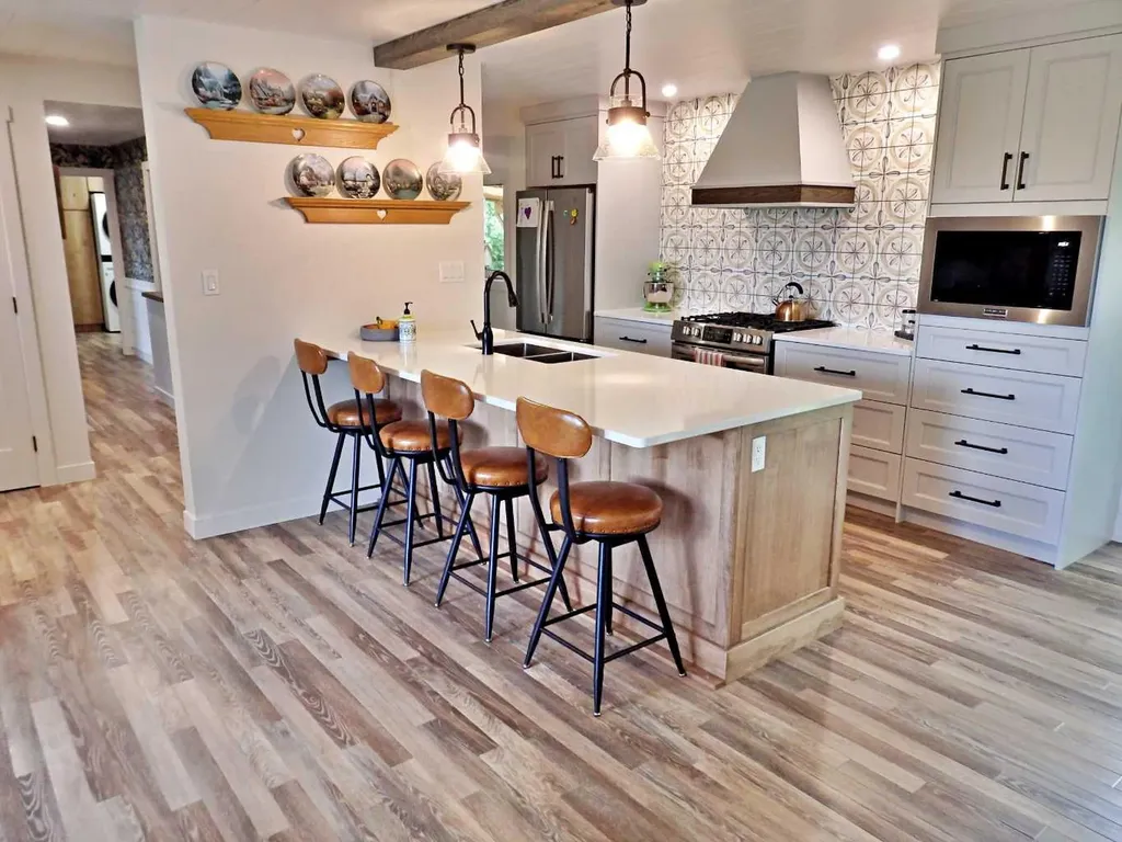 6019 52 Avenue Vermilion AB T9X 1X3