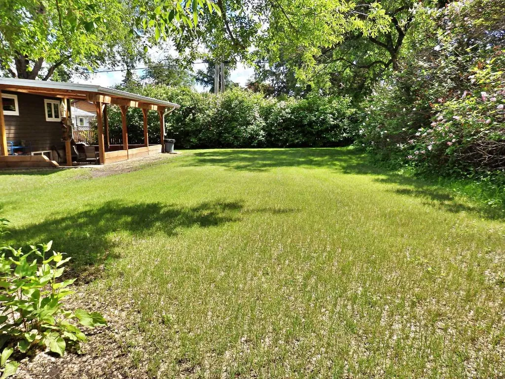6019 52 Avenue Vermilion AB T9X 1X3