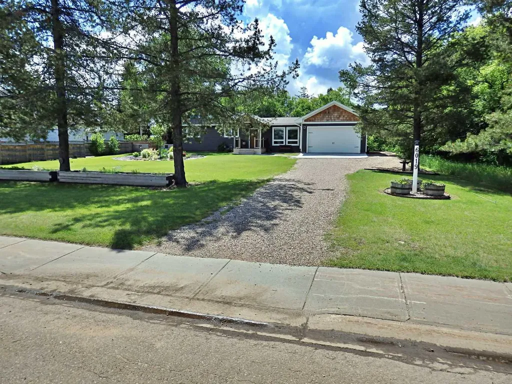 6019 52 Avenue Vermilion AB T9X 1X3