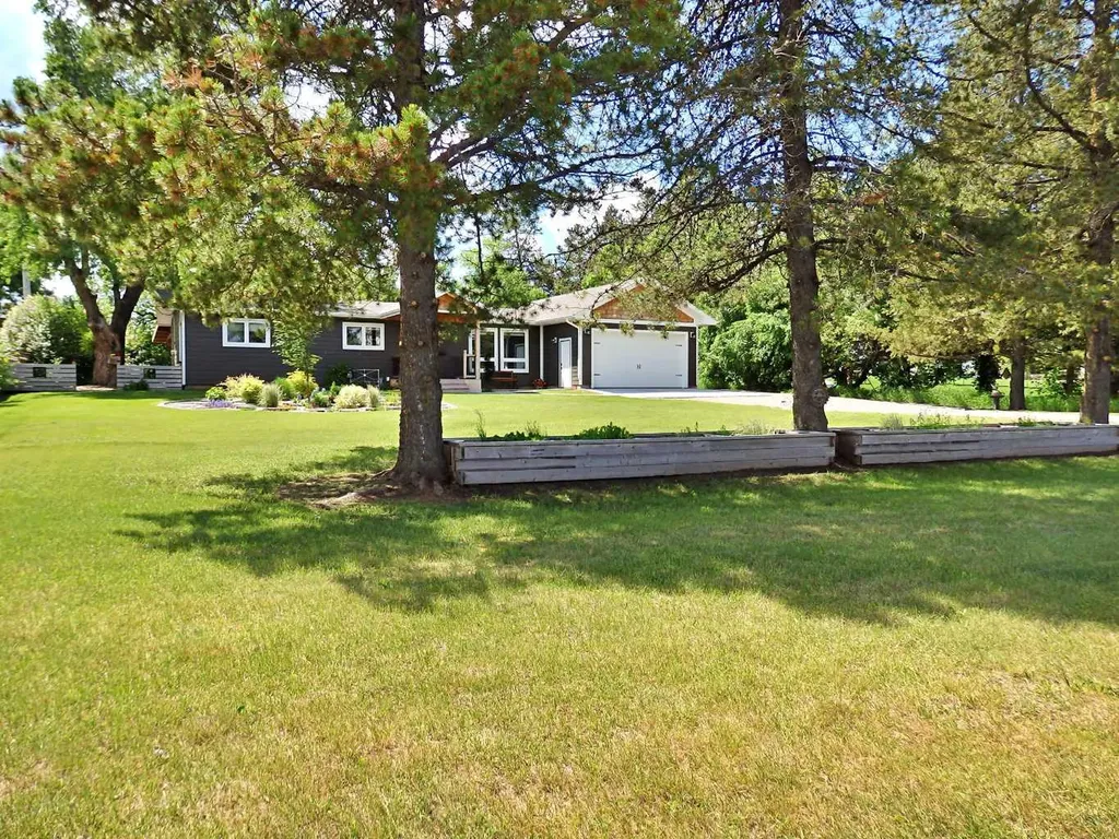 6019 52 Avenue Vermilion AB T9X 1X3
