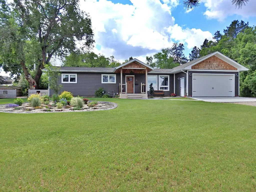 6019 52 Avenue Vermilion AB T9X 1X3