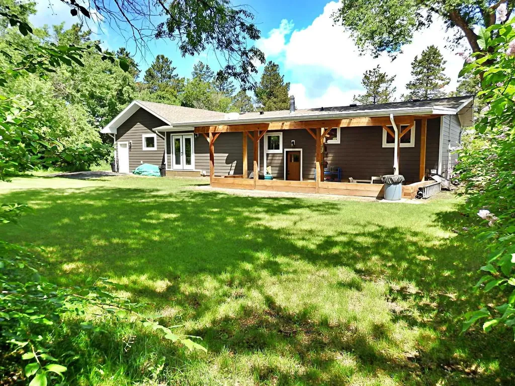 6019 52 Avenue Vermilion AB T9X 1X3
