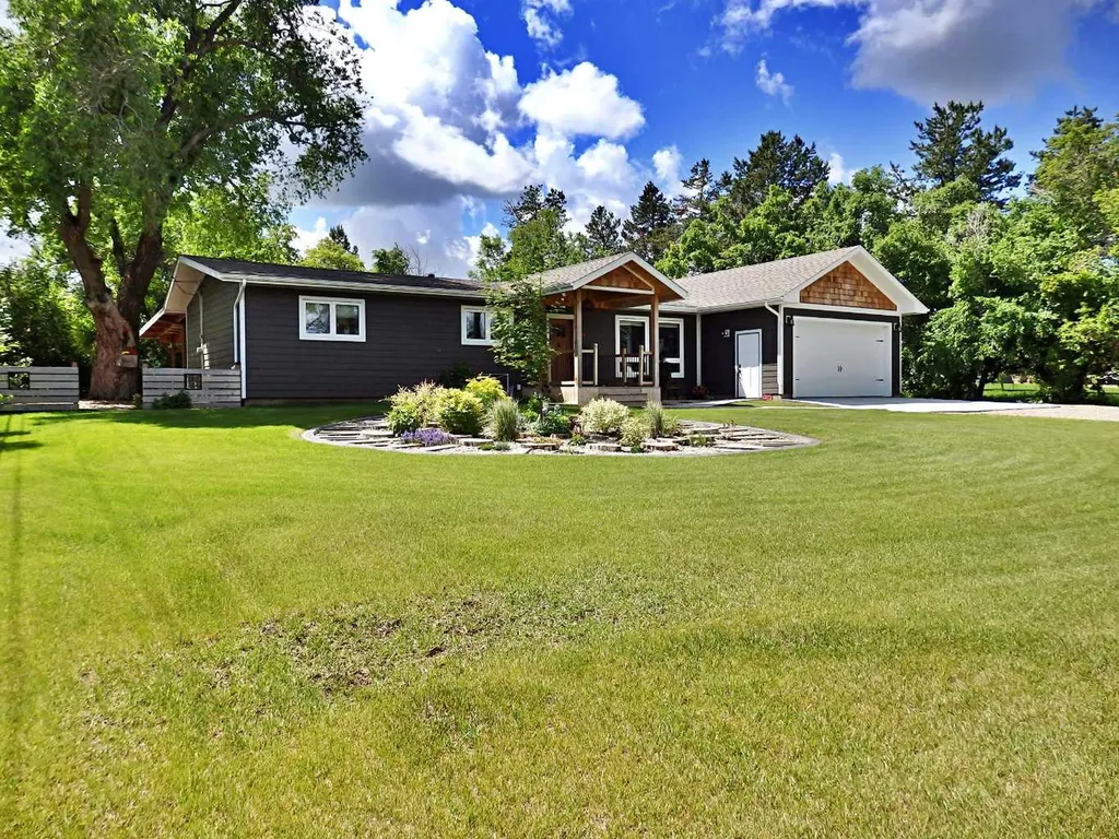 6019 52 Avenue Vermilion AB T9X 1X3
