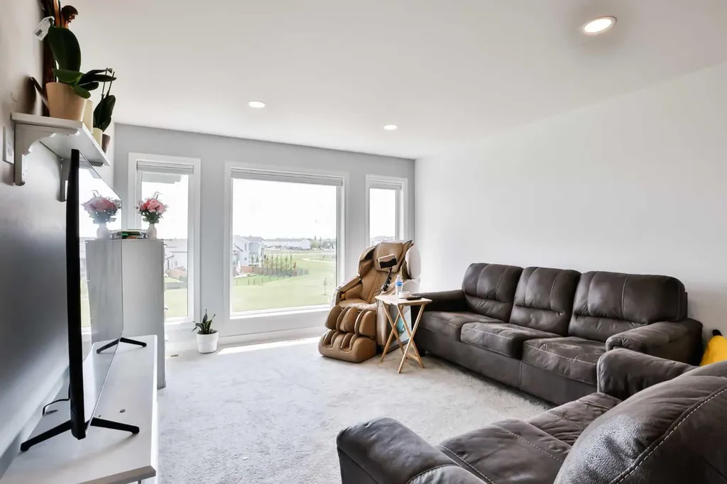 134 Greywolf Road N Lethbridge AB T1H 7G5