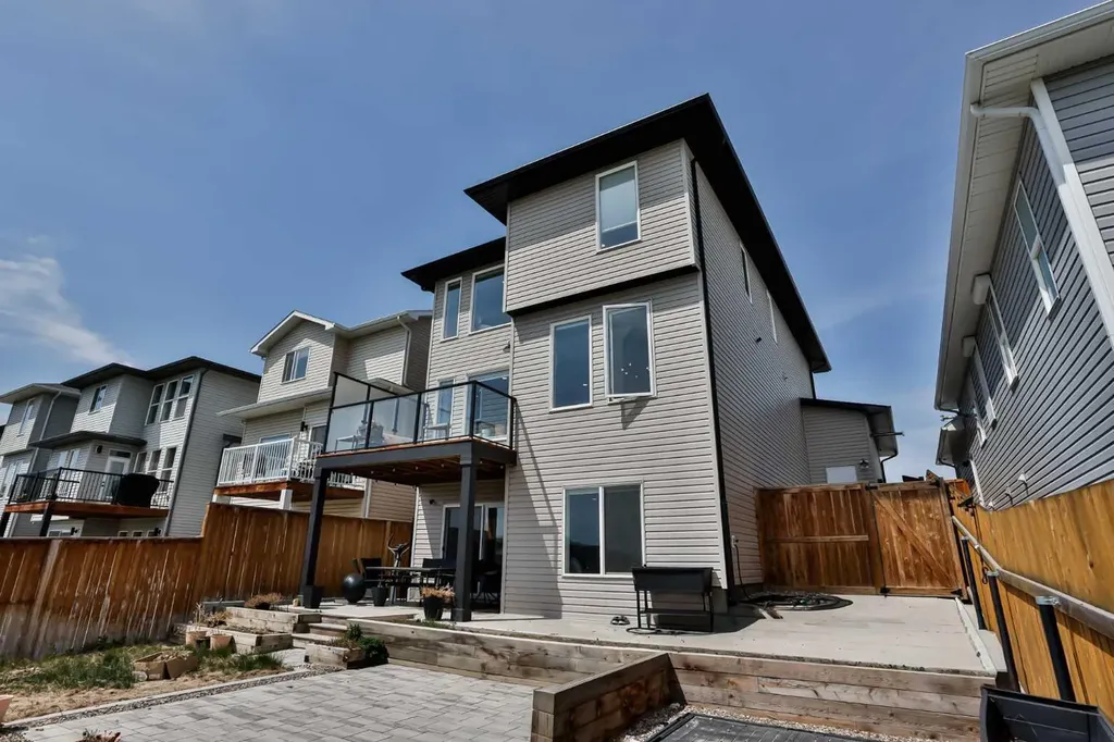 134 Greywolf Road N Lethbridge AB T1H 7G5