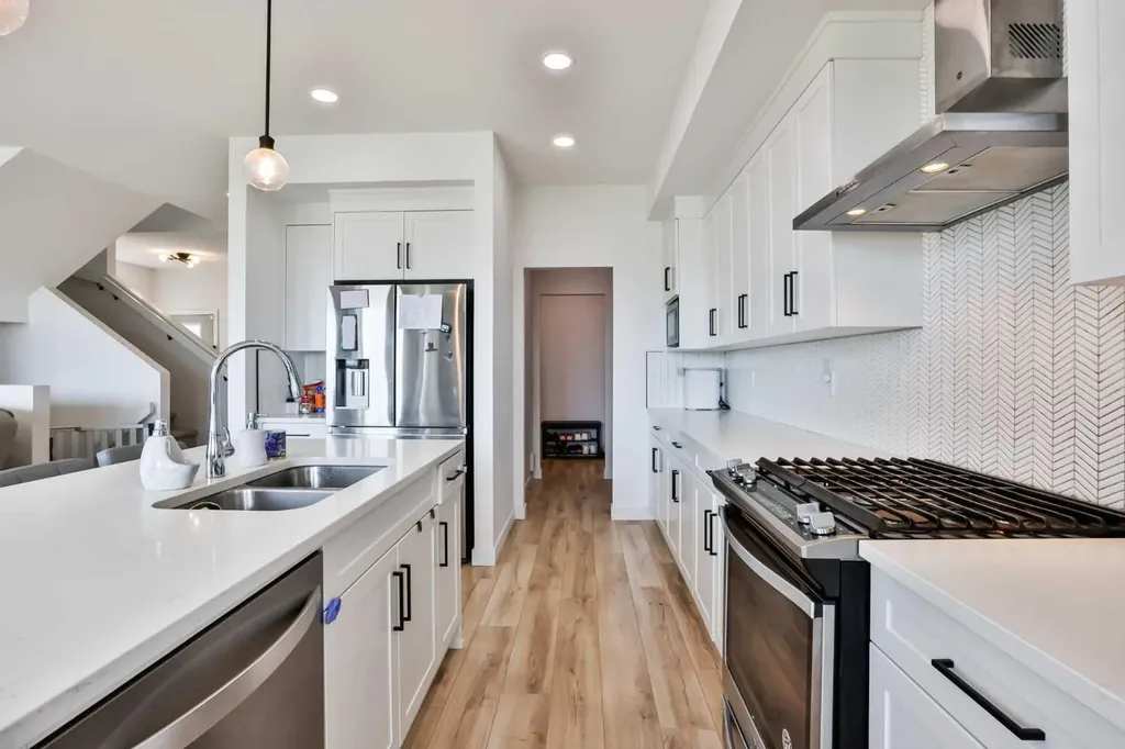 134 Greywolf Road N Lethbridge AB T1H 7G5