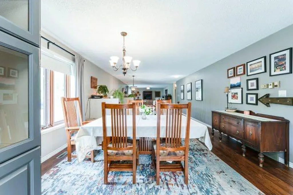 463 3 Avenue Drumheller AB T0J 2E0