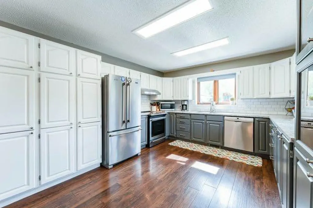 463 3 Avenue Drumheller AB T0J 2E0
