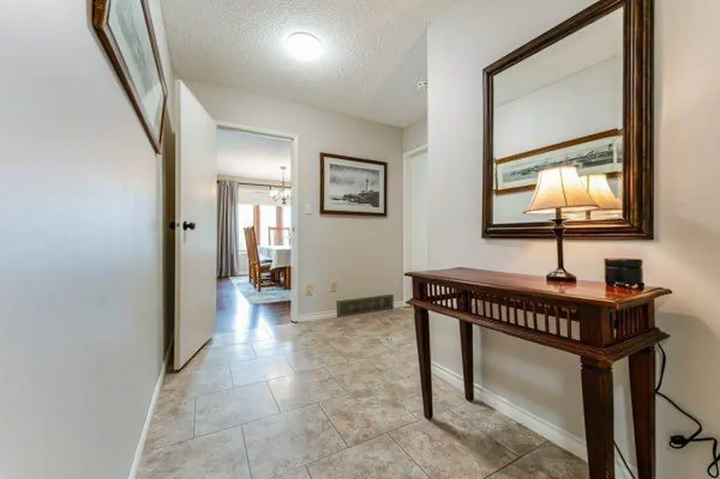 463 3 Avenue Drumheller AB T0J 2E0