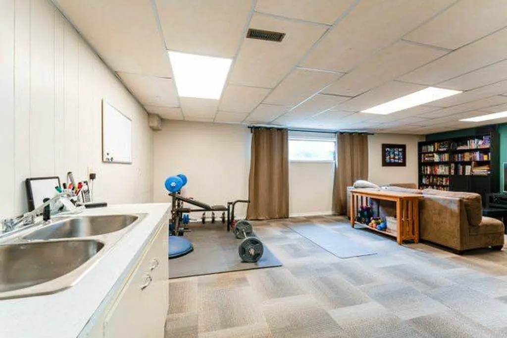 463 3 Avenue Drumheller AB T0J 2E0
