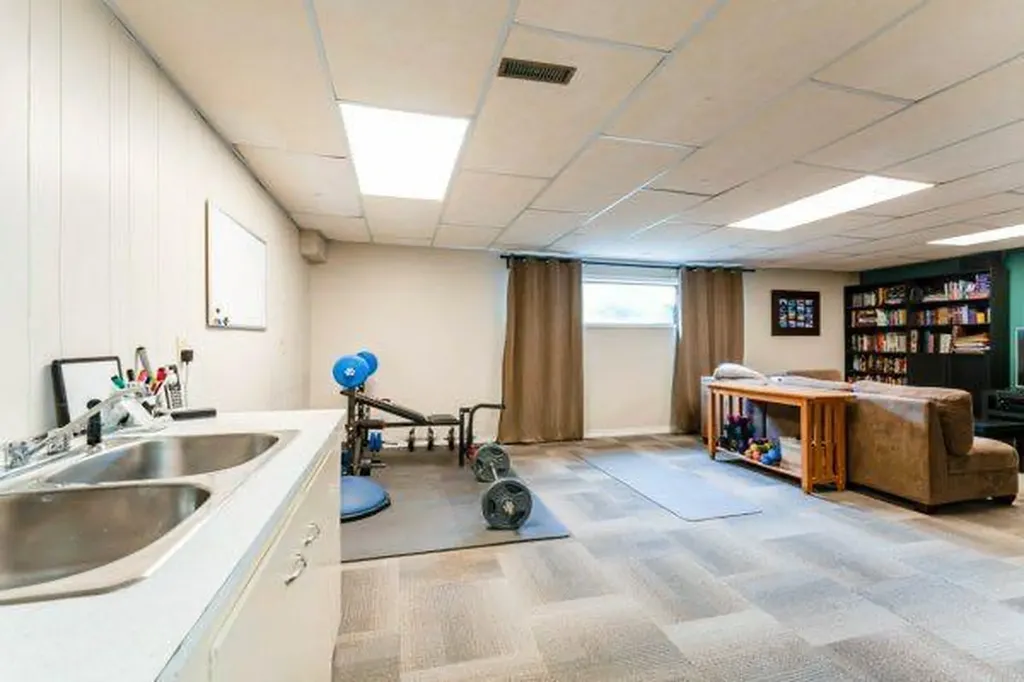 463 3 Avenue Drumheller AB T0J 2E0