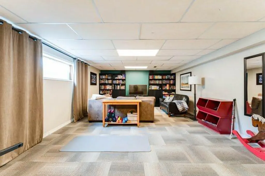 463 3 Avenue Drumheller AB T0J 2E0