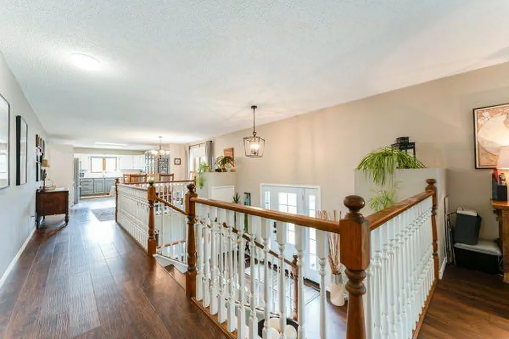 463 3 Avenue Drumheller AB T0J 2E0