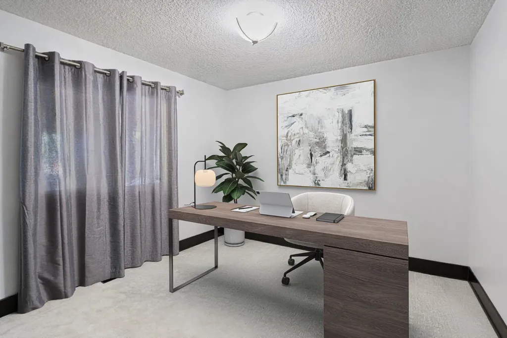 618 10 Street NE Calgary AB T2E 4M9