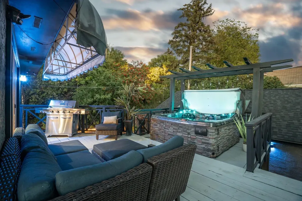 618 10 Street NE Calgary AB T2E 4M9