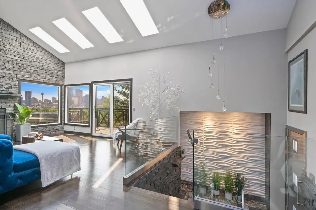 618 10 Street NE Calgary AB T2E 4M9