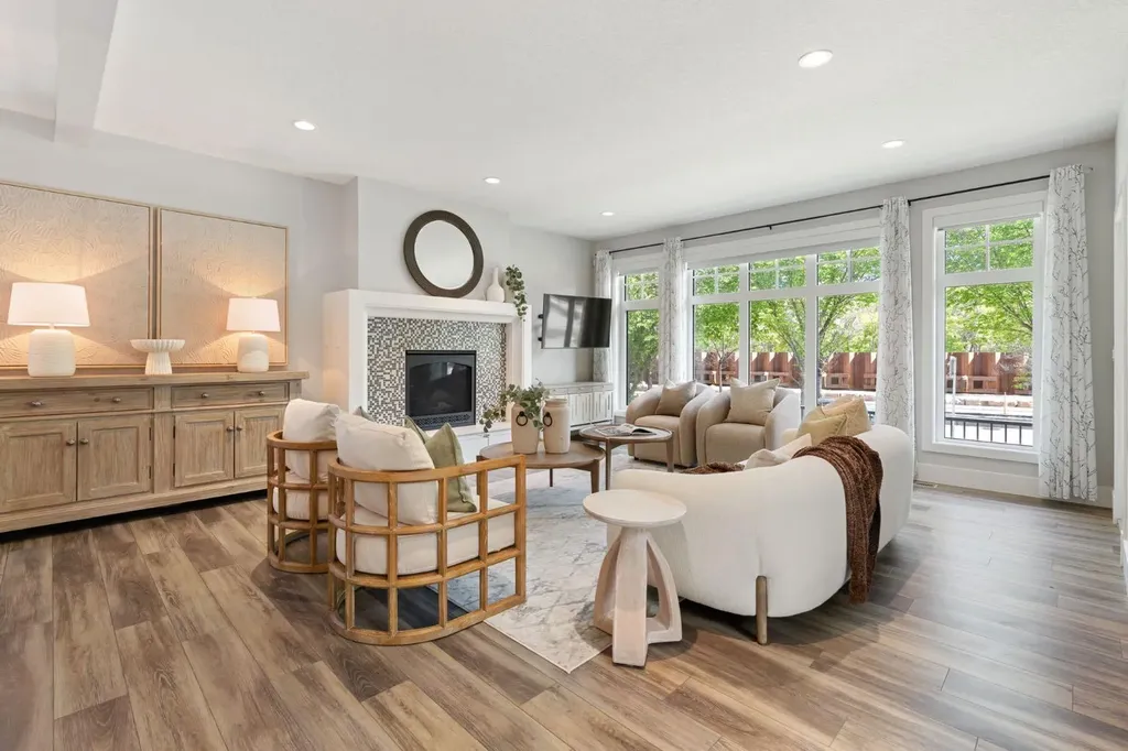 512 Memorial Drive NW Calgary AB T2N 3C4