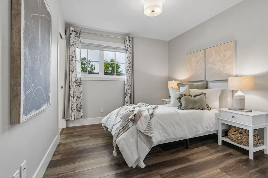 512 Memorial Drive NW Calgary AB T2N 3C4