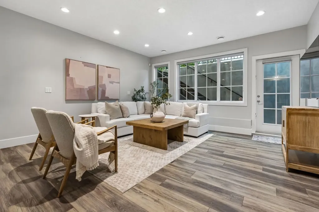 512 Memorial Drive NW Calgary AB T2N 3C4