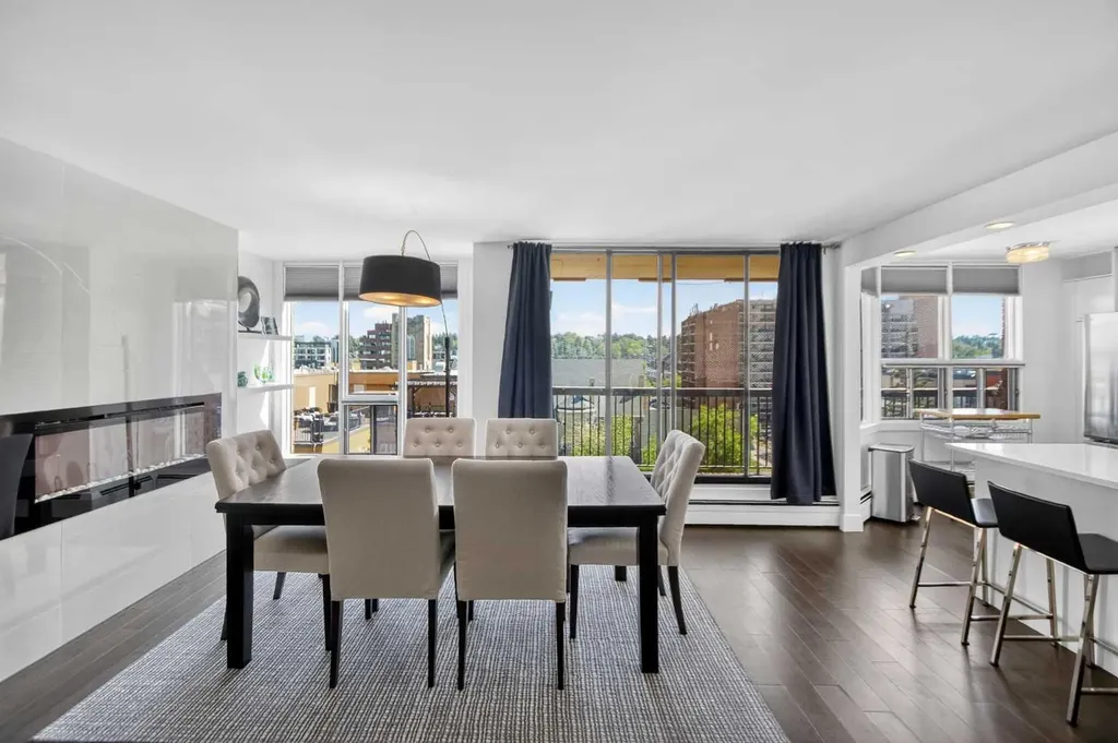 1001 14 Avenue SW Calgary AB T2R 1L2