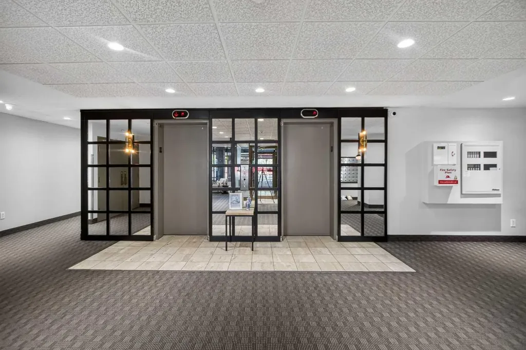 1001 14 Avenue SW Calgary AB T2R 1L2