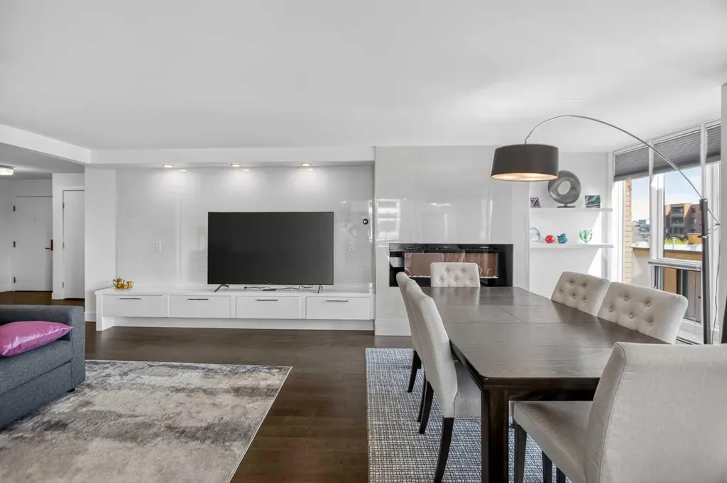1001 14 Avenue SW Calgary AB T2R 1L2