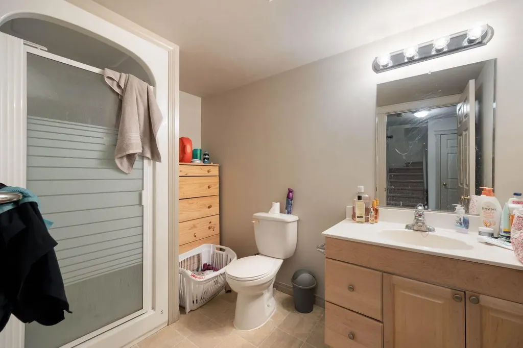 172 Cinnamon Street Fort Mcmurray AB t9k2t4