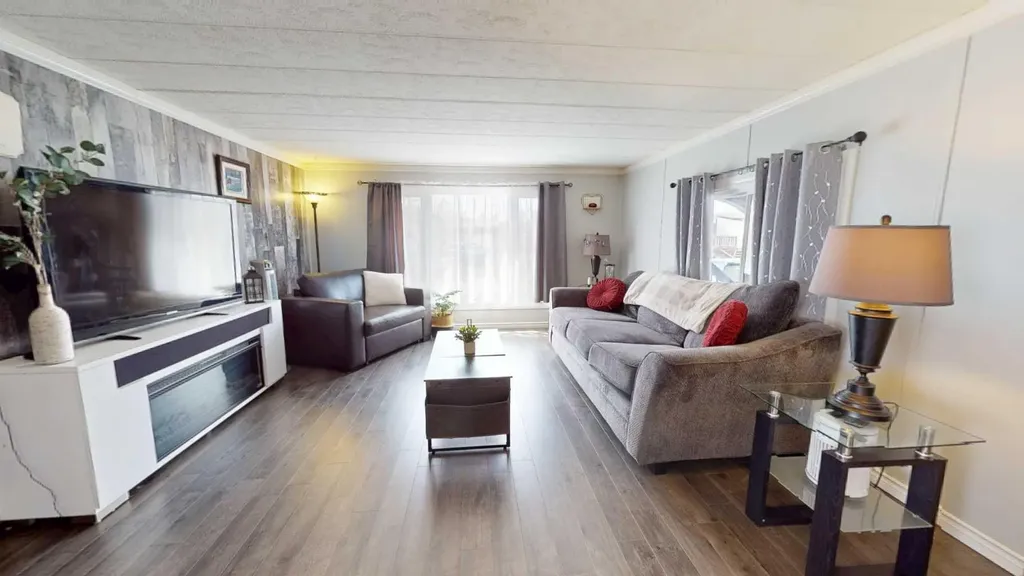 192 Grandview Crescent Fort Mcmurray AB T9H4X8