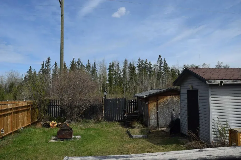 192 Grandview Crescent Fort Mcmurray AB T9H4X8