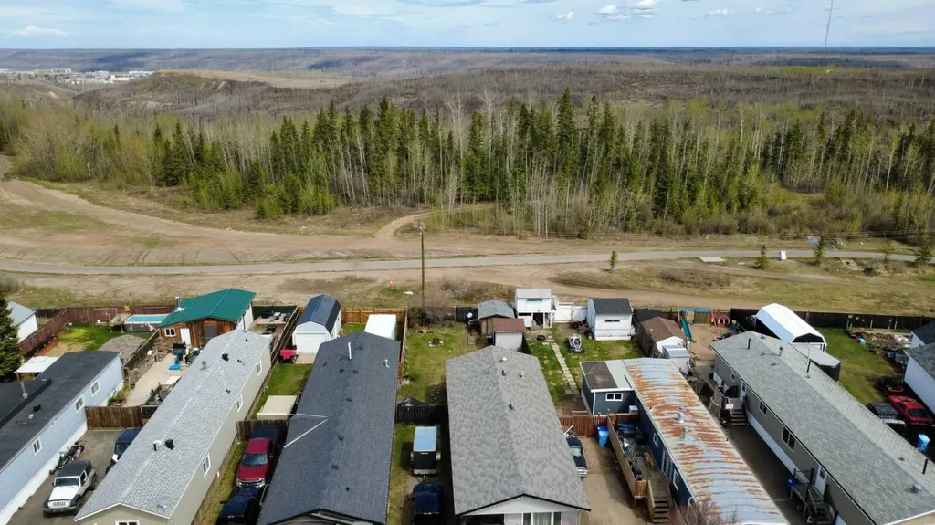 192 Grandview Crescent Fort Mcmurray AB T9H4X8