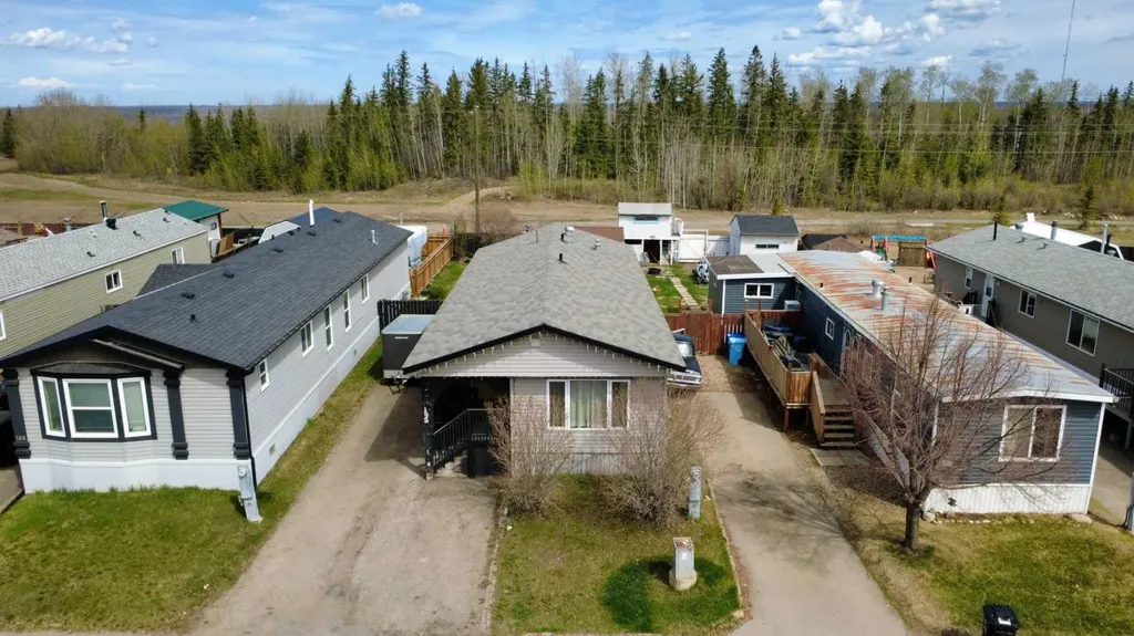 192 Grandview Crescent Fort Mcmurray AB T9H4X8