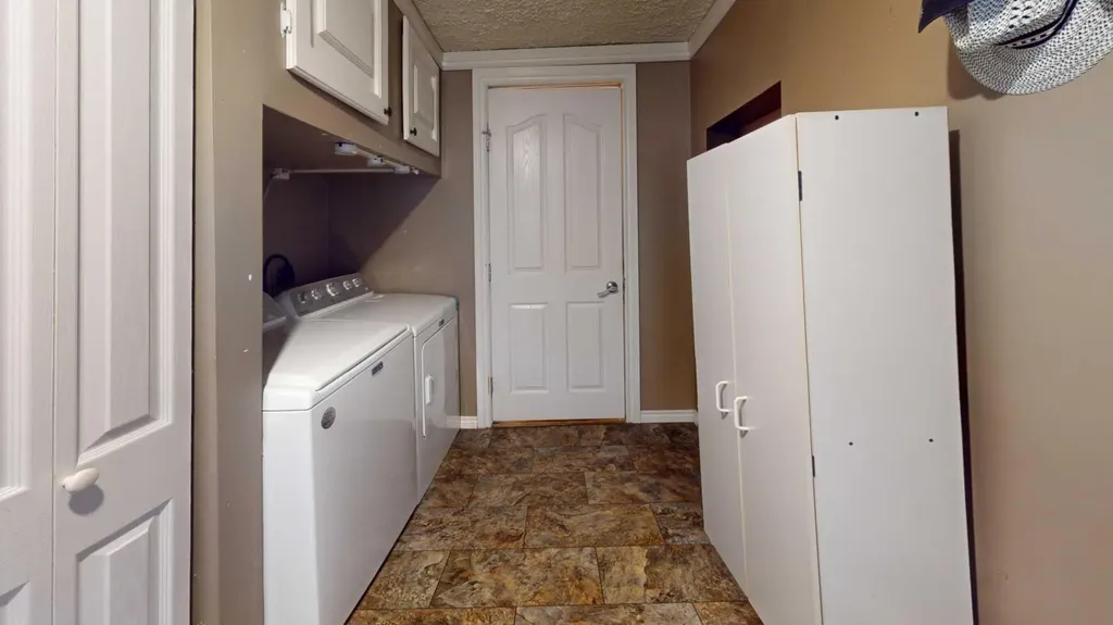 192 Grandview Crescent Fort Mcmurray AB T9H4X8