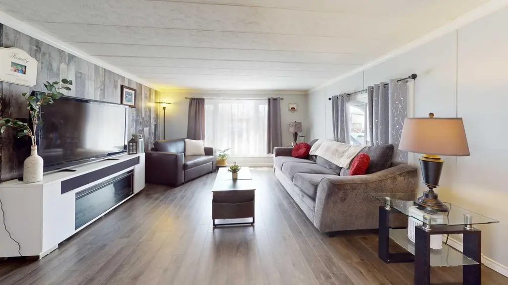 192 Grandview Crescent Fort Mcmurray AB T9H4X8