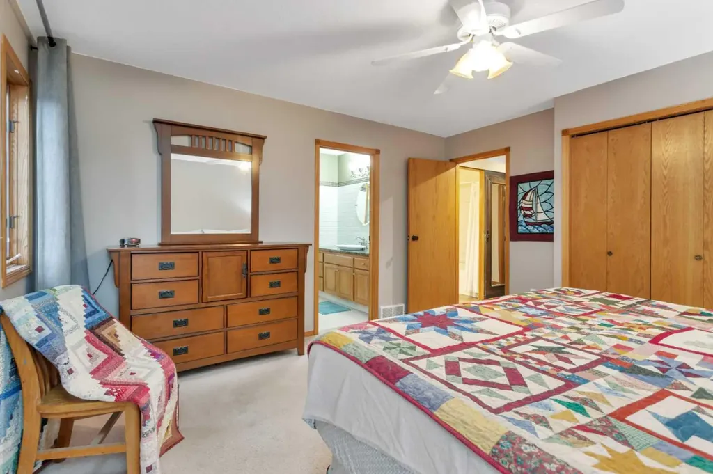 33021 Range Road 44 Rural Mountain View County AB T0M 1X0