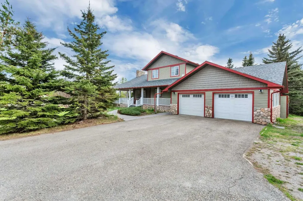 33021 Range Road 44 Rural Mountain View County AB T0M 1X0