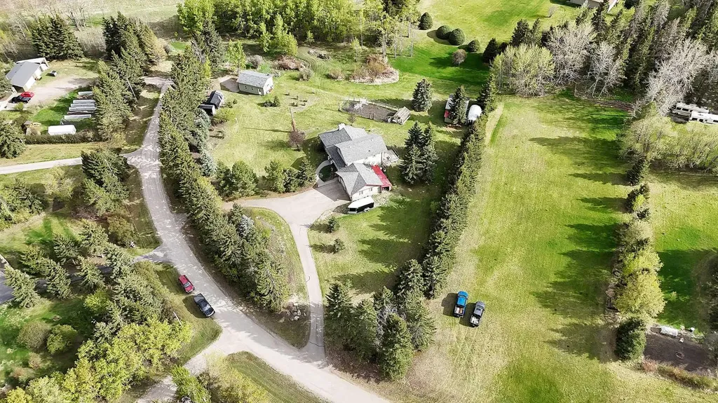 33021 Range Road 44 Rural Mountain View County AB T0M 1X0