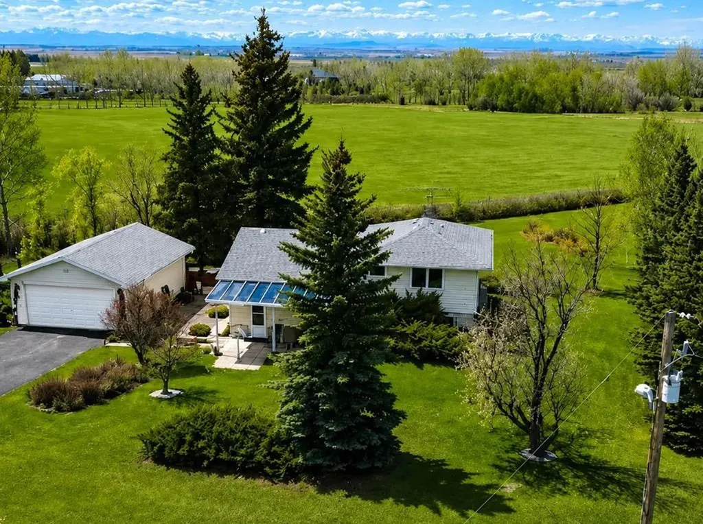 450151 118 Street E Rural Foothills County AB T1V 1N3