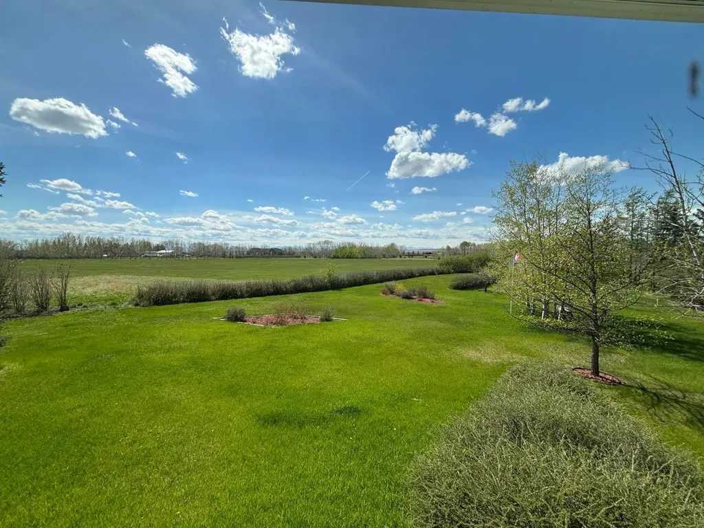 450151 118 Street E Rural Foothills County AB T1V 1N3