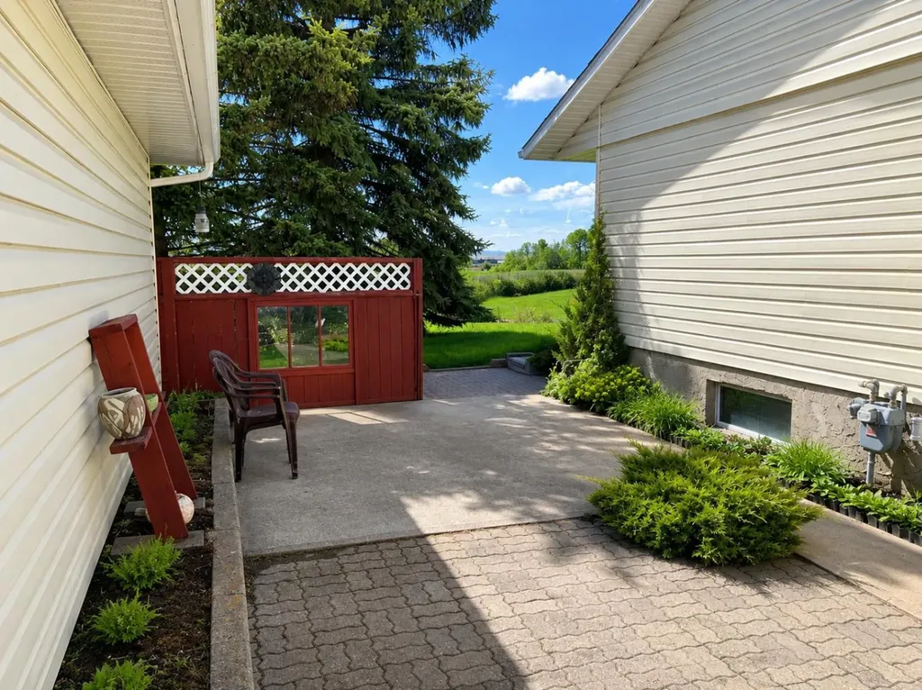 450151 118 Street E Rural Foothills County AB T1V 1N3